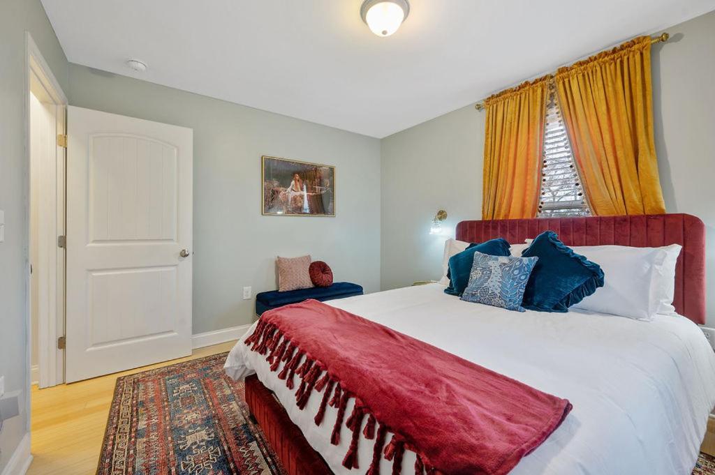 New Victorian Theme, 3Br, Lrg Backyard Close To Pnc Arena, Downtown, And Rdu Airport Raleigh Esterno foto